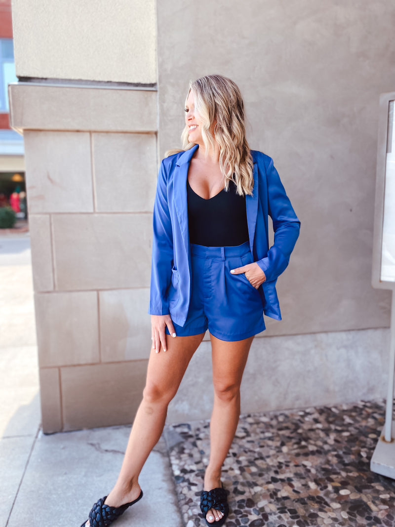 classy blazer and shorts outfit